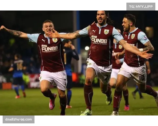 伯恩利1-2曼联，升班马保级战展现顽强抵抗力