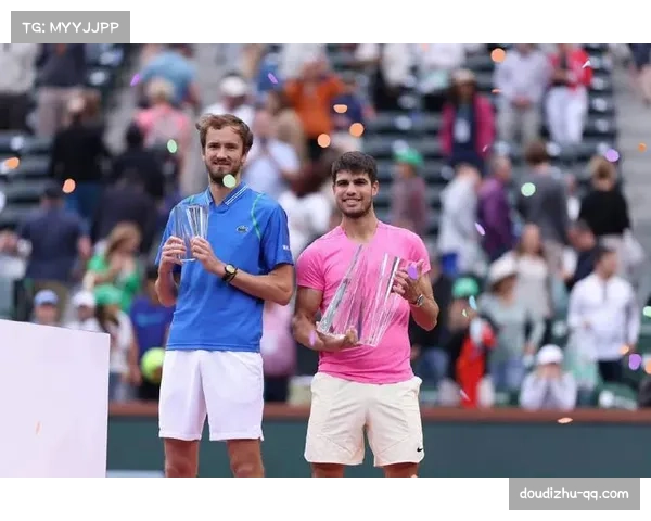 ATP1000迈阿密站:辛纳直落两盘击败梅德韦杰夫,背靠背夺冠